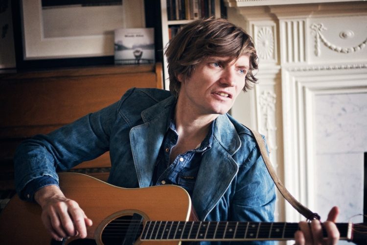 LEGENDARY TROUBADOUR RETURNS TO THE ISLE OF WIGHT