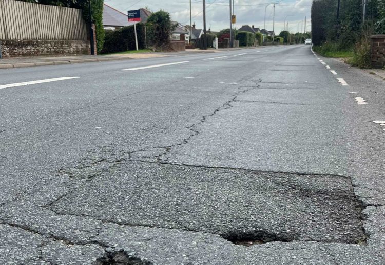 AUTUMN RESURFACING WORKS PROGRAMME TO BEGIN WITH NEWPORT-COWES ROAD SCHEME