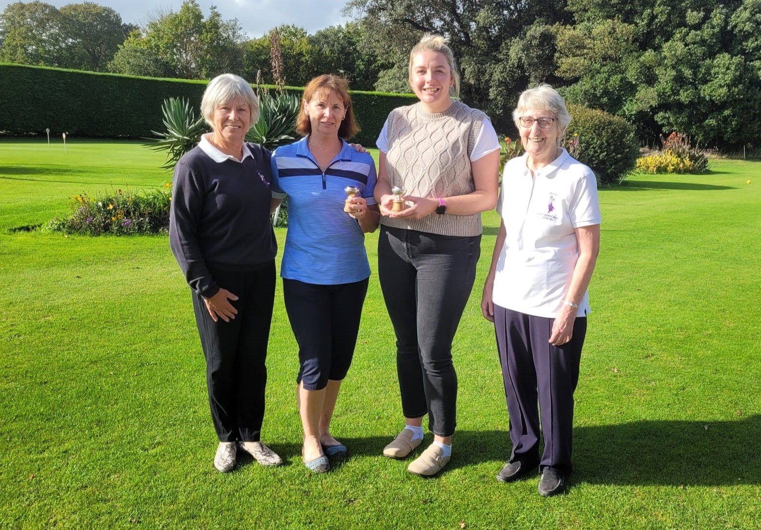 28 PAIRS BATTLE IT OUT FOR THE PEMBERTON TROPHY AT OSBORNE GOLF CLUB