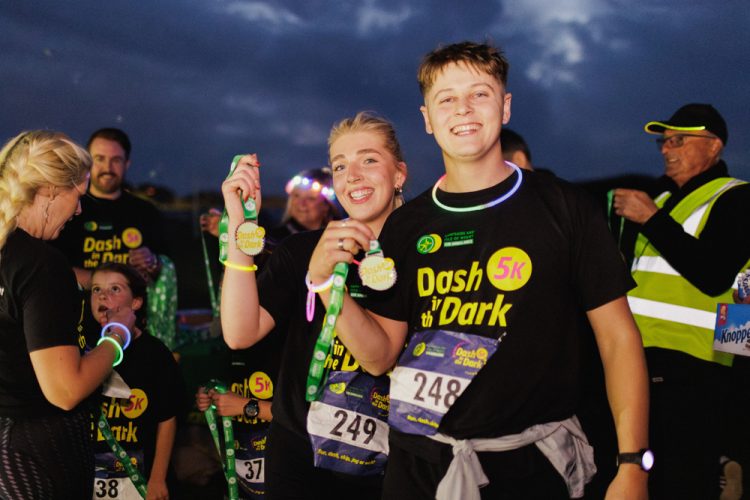 500 ISLANDERS LIGHT UP AIR AMBULANCE’S DASH IN THE DARK