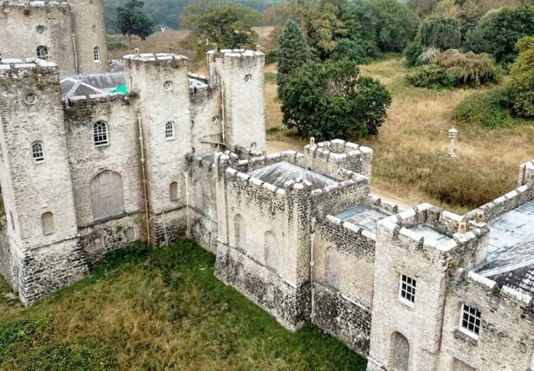 COUNCIL SERVES URGENT WORKS NOTICE ON OWNERS OF NORRIS CASTLE