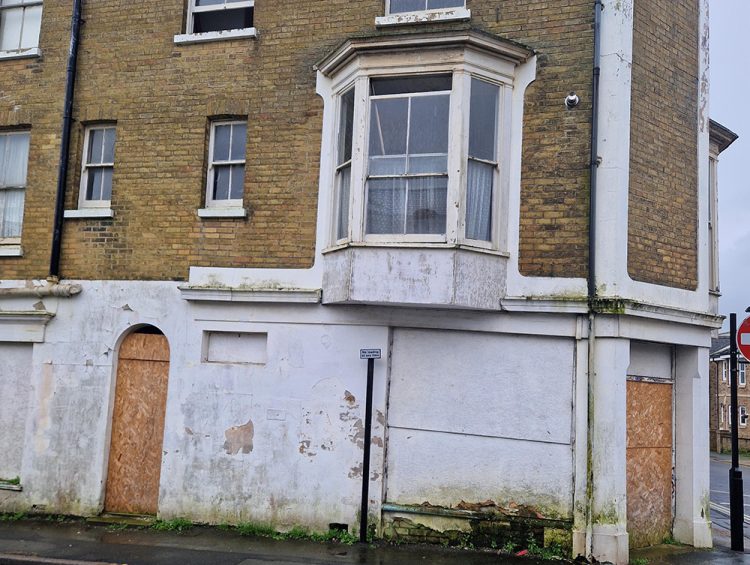 OWNERS OF SANDOWN EYESORE FINED AFTER SUCCESSFUL COUNCIL PROSECUTION