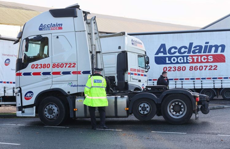 PEDESTRIAN HIT BY LORRY IN COWES AIRLIFTED TO MAINLAND HOSPITAL