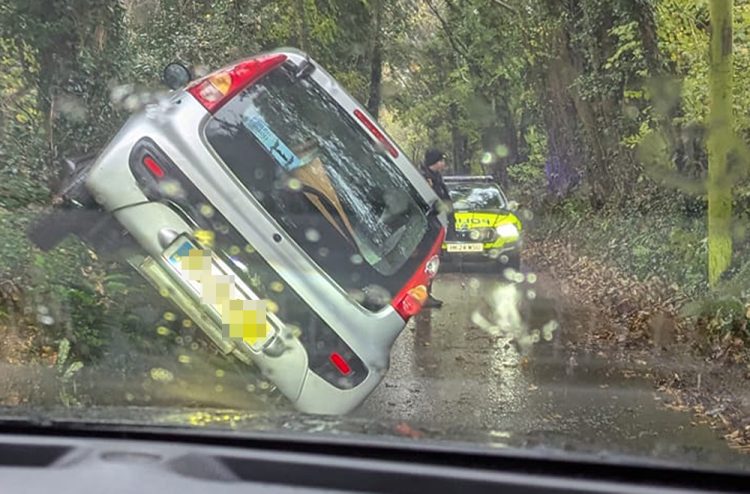 UPDATED: CAN’T PARK THERE! CAR UP BANK BLOCKS LANE NEAR NEWPORT