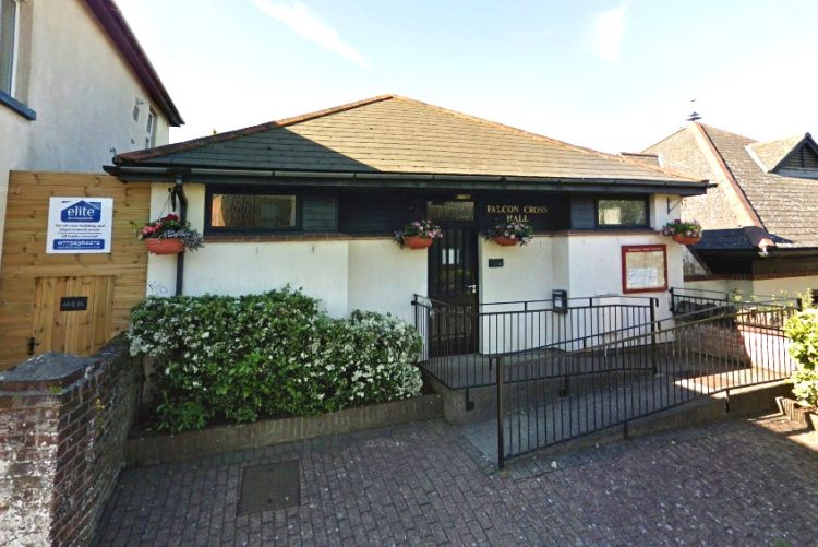 SHANKLIN ROTARY CLUB CHRISTMAS TABLE TOP SALE HEADING TO FALCON CROSS HALL