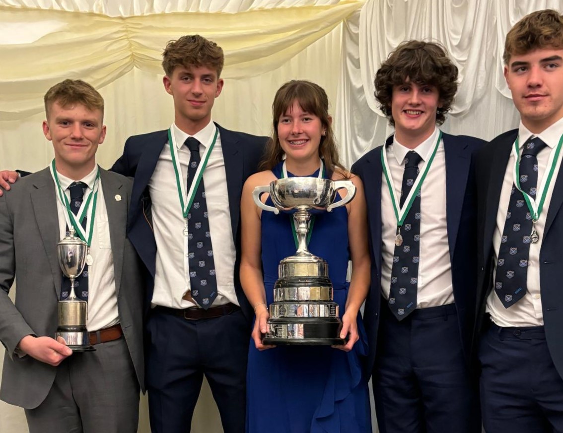 SHANKLIN & SANDOWN ROWING CLUB CELEBRATE PHENOMENAL SEASON
