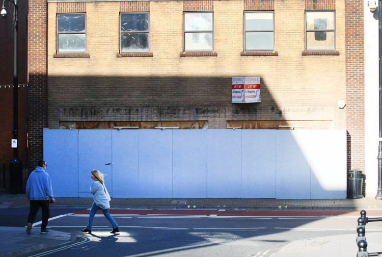 PEACOCKS TO MAKE BIG RETURN TO NEWPORT WITH MOVE INTO FORMER ICELAND STORE