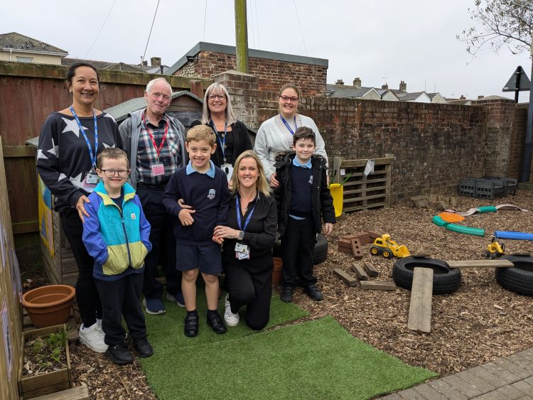 BAY CE SCHOOL CHILDREN BENEFIT FROM DIXCEY LANDSCAPES’ GENEROSITY