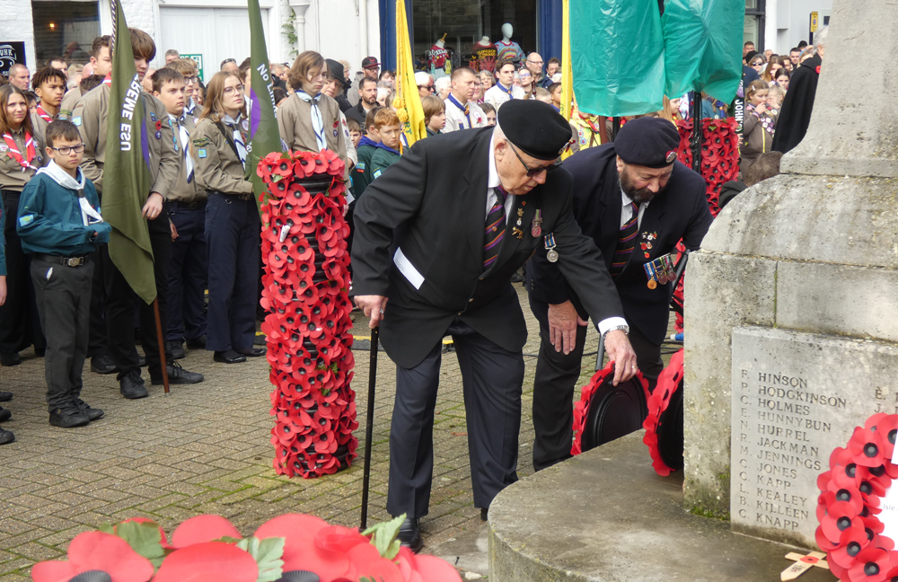 ISLE OF WIGHT TO PAY RESPECTS THIS REMEMBRANCE SUNDAY