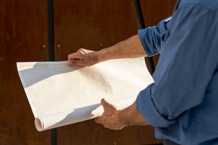 GROUNDING MAT VS GROUNDING SHEET: WHICH ONE TO CHOOSE?