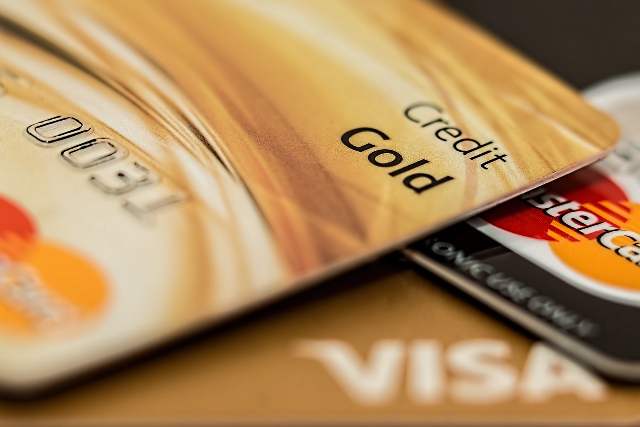 HOW TO CHOOSE THE BEST CREDIT CARD FOR YOUR LIFESTYLE