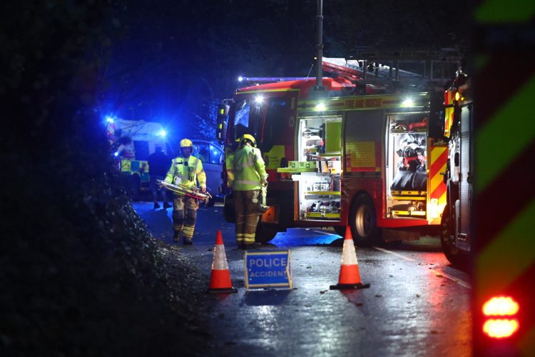UPDATED: MIDDLE ROAD CLOSED AS CAR CRASHES INTO TREES IN STORMY WEATHER