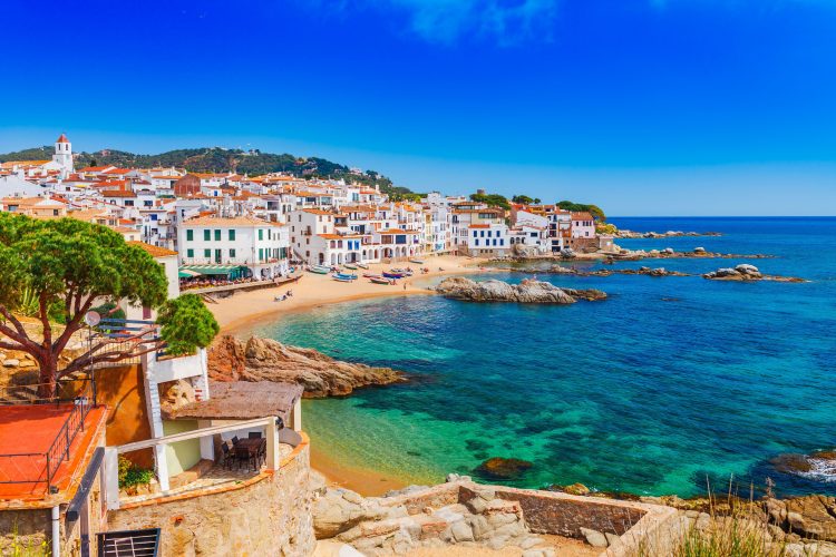 WHAT ARE THE BEST RESIDENCE BY INVESTMENT OPTIONS FOR UK CITIZENS? – EXPERT ADVICE BY IMMIGRANT INVEST