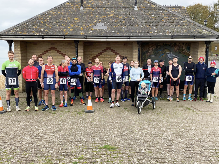 WINTER DUATHLON SERIES CONTINUES IN COWES WITH 22 WIGHTTRI MEMBERS TAKING PART