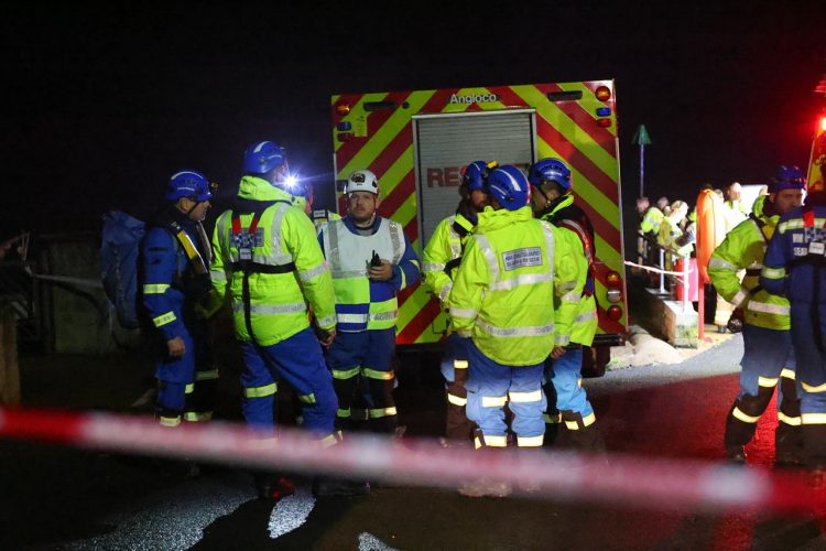 UPDATED: SEARCH FOR POTENTIAL CASUALTIES AS CAR CRASHES INTO THE SEA AT GURNARD
