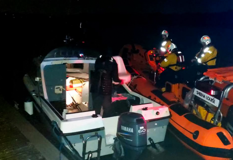 COWES LIFEBOAT IN MID-SOLENT RESCUE OF FISHERMAN ON BOARD STRICKEN BOAT
