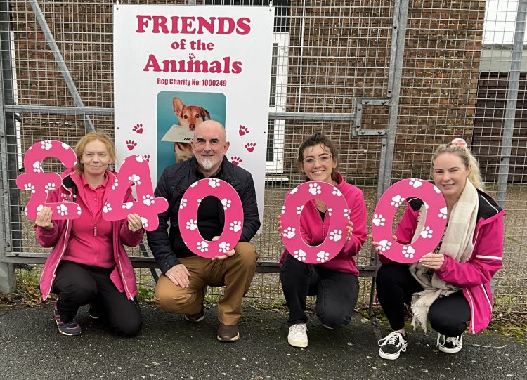 NEEDLES LODGE RAISES £4,000 FOR ISLE OF WIGHT ANIMALS