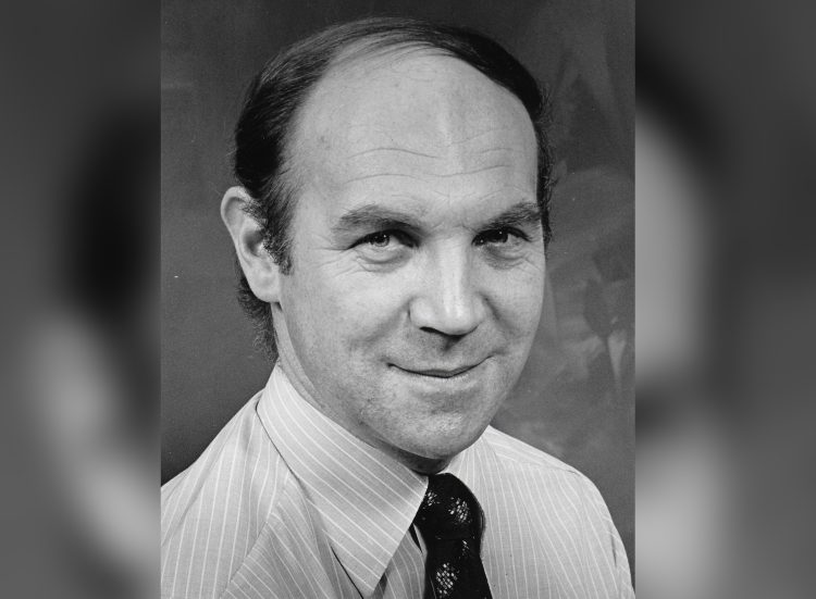 FORMER ISLE OF WIGHT POLICE OFFICER WHO DIED ON DUTY HONOURED BY THE KING
