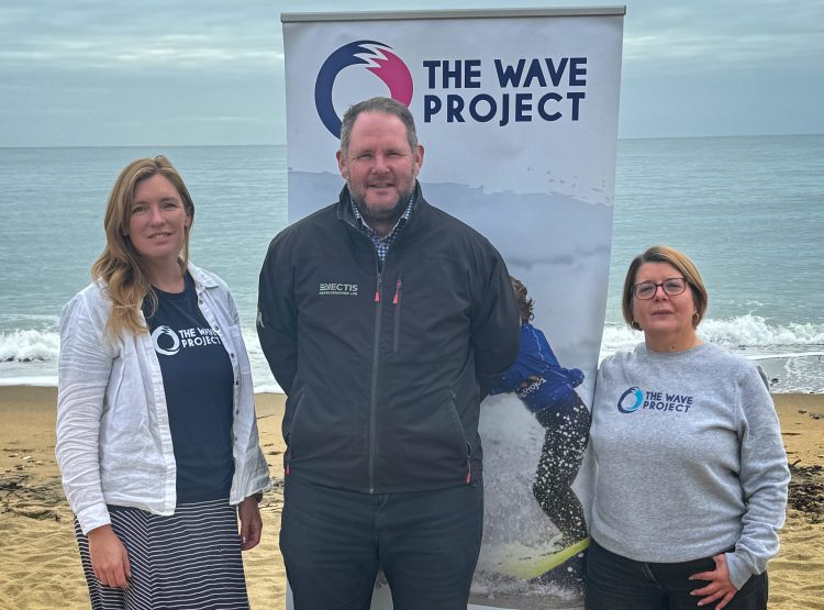 LOCAL BUSINESS VECTIS REFRIGERATION GIVES BACK BY SUPPORTING SURF CHARITY