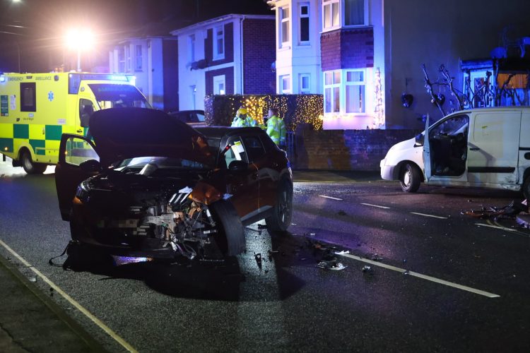 UPDATED: 2-VEHICLE SMASH CLOSES MAIN ROAD IN LAKE