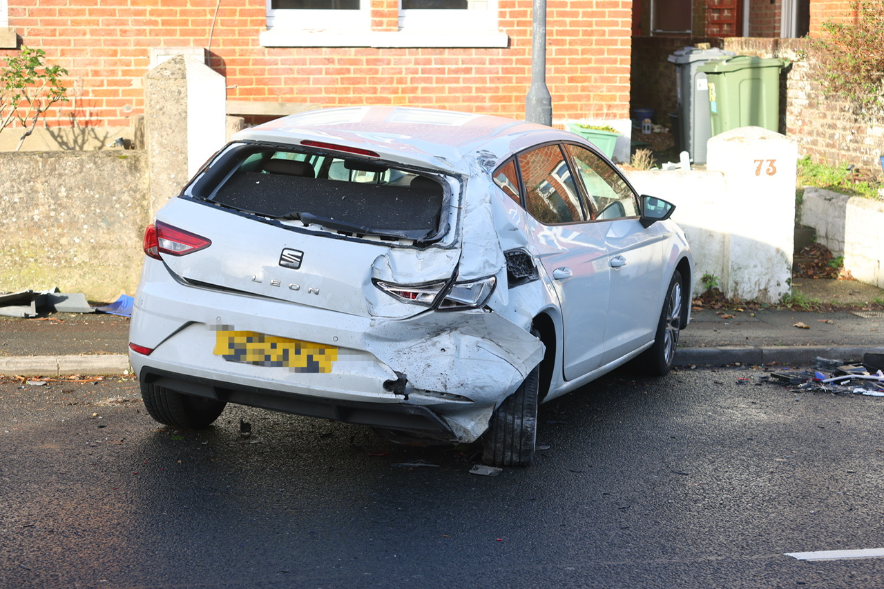LORRY SMASHES INTO PARKED CAR ON SANDOWN’S BROADWAY