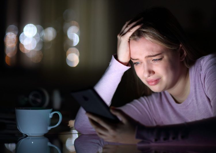 MENTAL HEALTH PROFESSIONALS THERE TO HELP DURING THE FESTIVE PERIOD