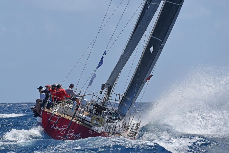 ROYAL OCEAN RACING CLUB CELEBRATES ACHIEVEMENT AT PRIZEGIVING EVENT