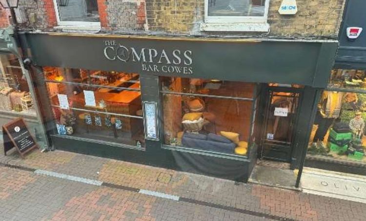 COWES COCKTAIL BAR PLANS ALFRESCO KITCHEN ADDITION