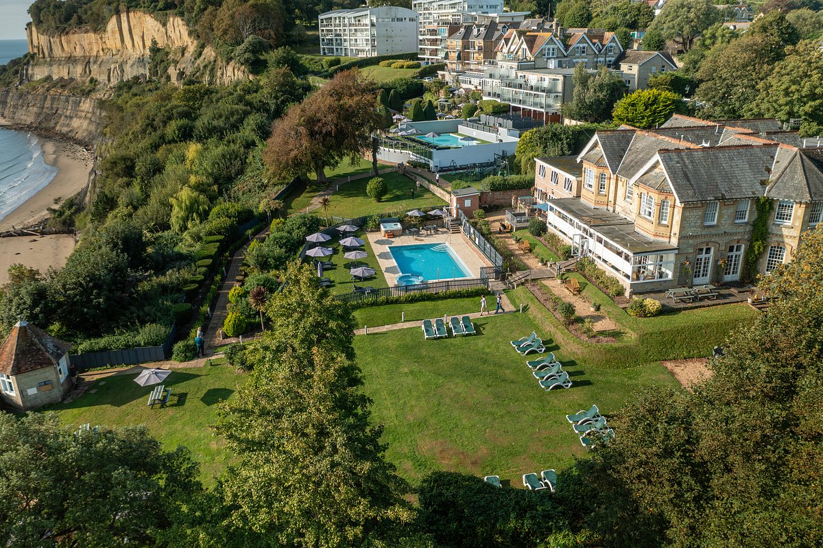 GREEN LIGHT FOR LUCCOMBE MANOR TO EXPAND ACCOMODATION OFFERING