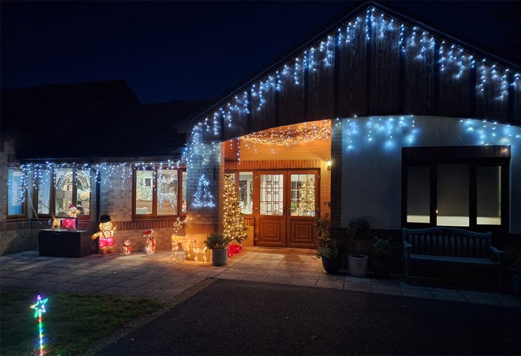 CHRISTMAS LIGHTS SWITCHED ON AT NEWPORT’S VECTA HOUSE CARE HOME