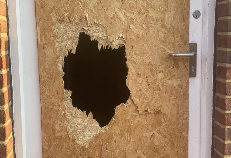 MAN WHO KICKED HOLE IN DOOR WHILST ‘WASTED’ ORDERED TO PAY JUST £7.48