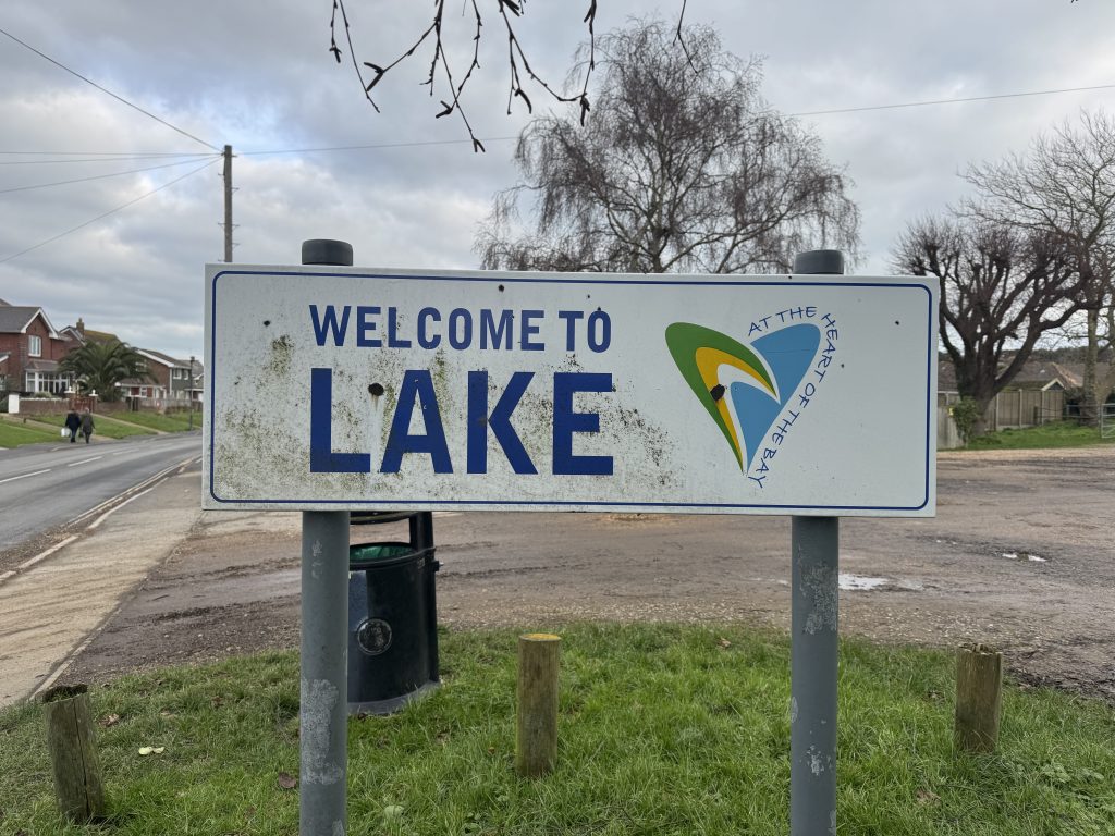 LakeRoadSign