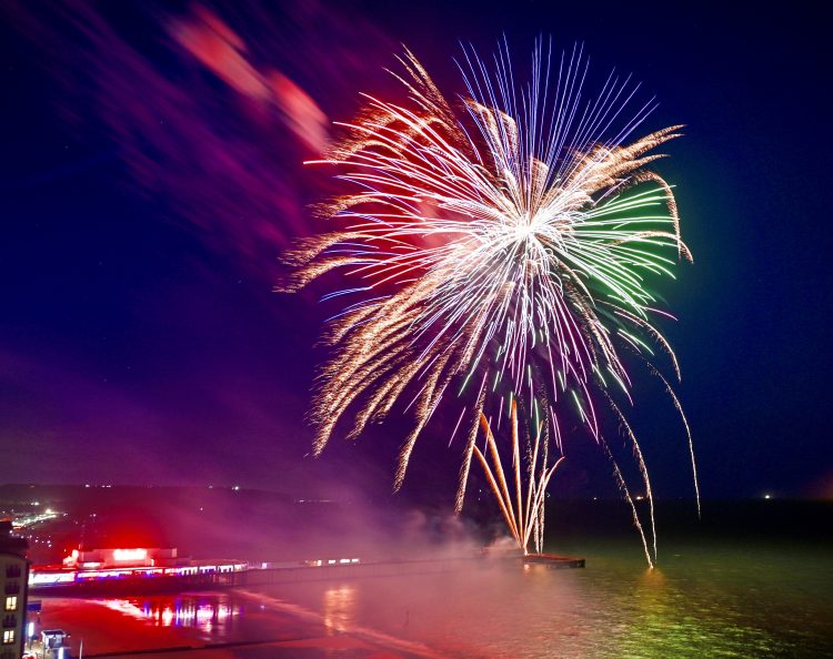 EASTER DATE FOR POSTPONED NEW YEAR FIREWORKS IN SANDOWN