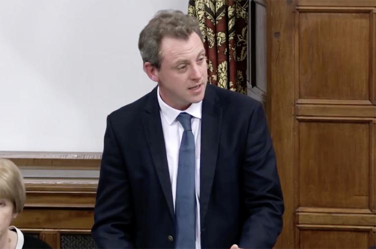 EAST WIGHT MP LEADS WESTMINSTER DEBATE ON IMPACT OF LABOUR’S BUDGET TO CHARITIES