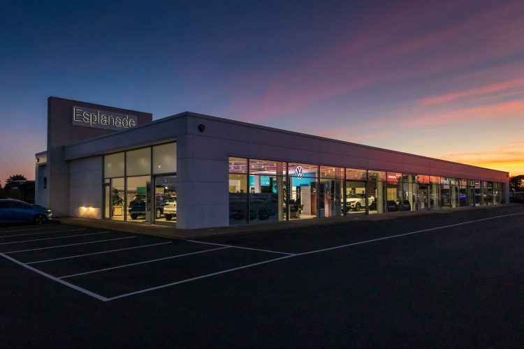 VAN MOSSEL ESPLANADE LAUNCHES ITS FIRST-EVER JANUARY SALE