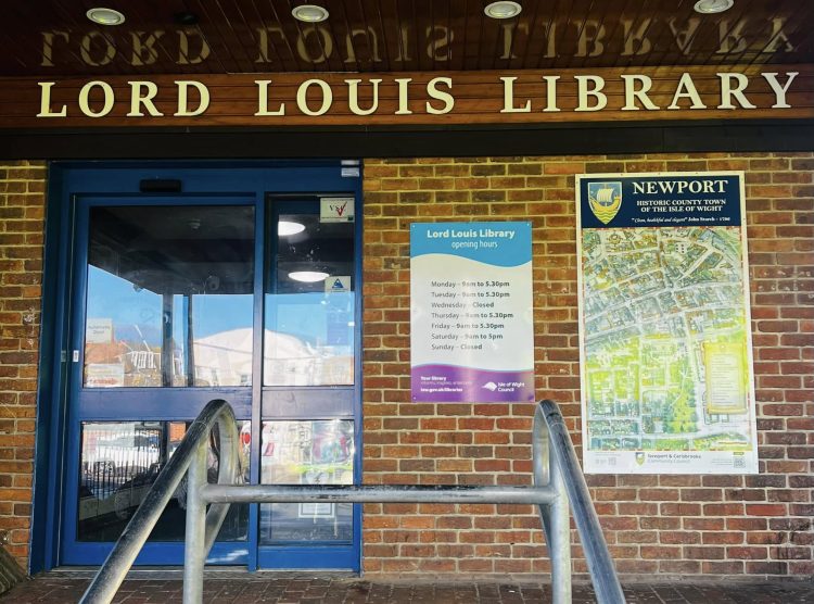 HERITAGE FUNDING SEES NEW TOWN MAPS INSTALLED AROUND NEWPORT