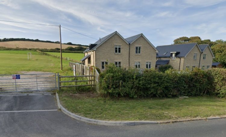 CAR PORT AND GARAGE APPLICATION IN NITON REJECTED FOLLOWING LOCAL BACKLASH