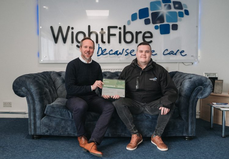 WIGHTFIBRE RECEIVES INSTITUTE OF CUSTOMER SERVICE SERVICEMARK WITH DISTINCTION