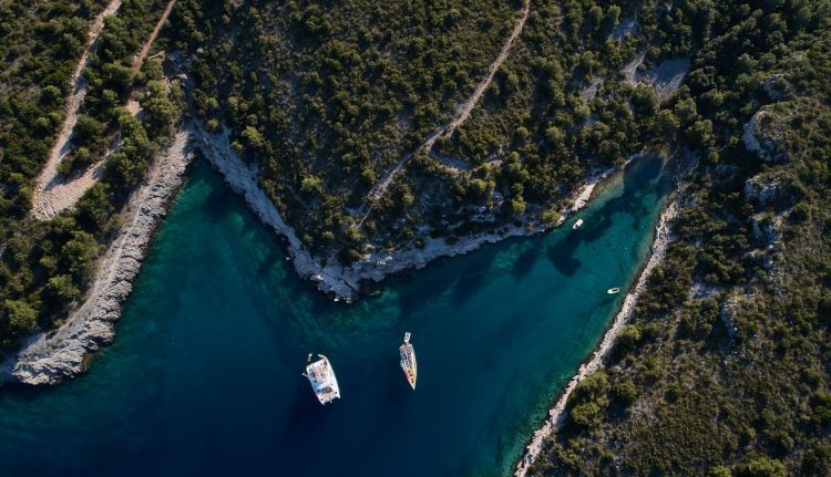 DISCOVER THE HISTORIC CHARM OF TROGIR FROM THE WATER