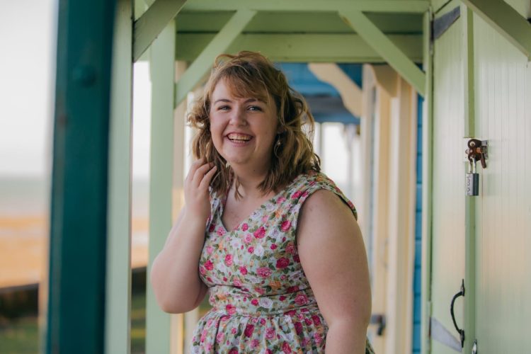 LOCAL SINGER-SONGWRITER AMY JOLIFFE RELEASES LATEST SINGLE