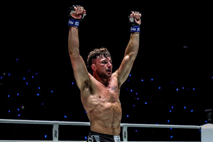VIDEO: ISLE OF WIGHT’S CONNOR TYMON WINS FIRST PRO FIGHT IN THAILAND