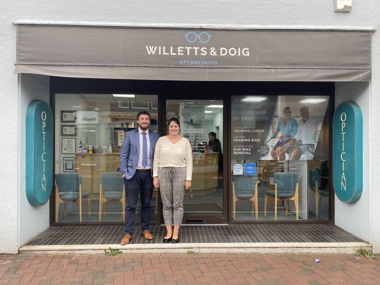 INDEPENDENT COWES OPTICIANS CELBRATES TEAM DEVELOPMENT