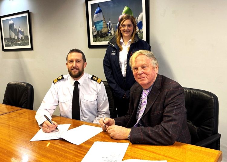 COWES HARBOUR COMMISSION LAUNCHES MARITIME CADETSHIP OPPORTUNITY