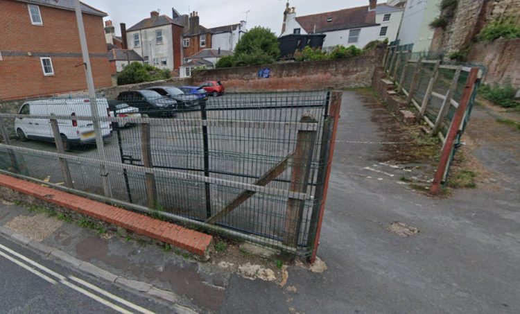 PERMISSION GIVEN FOR 4 ELECTRICAL VEHICLE CHARGERS IN RYDE TOWN