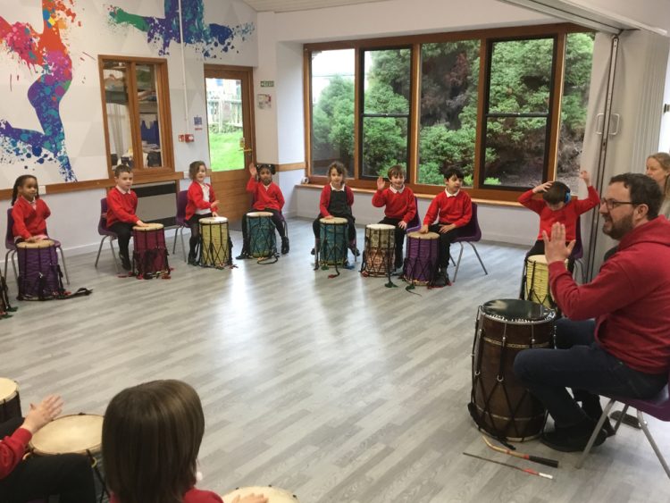 COWES PRIMARY SCHOOL PUPILS EXPERIENCE DRUMMING FROM AROUND THE GLOBE