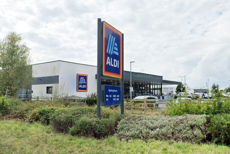 ALDI’S SOLAR PANEL PLAN FOR COWES APPROVED WITH LAKE STORE NEXT
