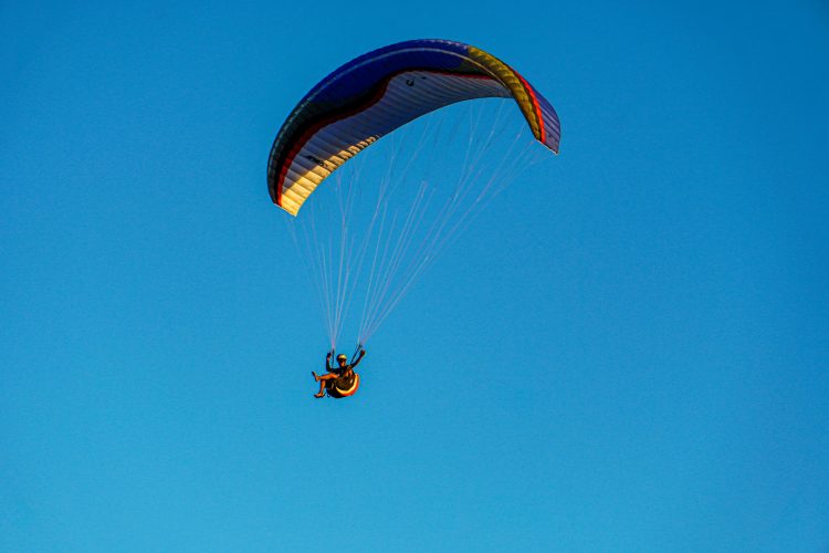 REACH FOR THE SKIES WITH ISLAND’S FIRST PARAGLIDING CHALLENGE