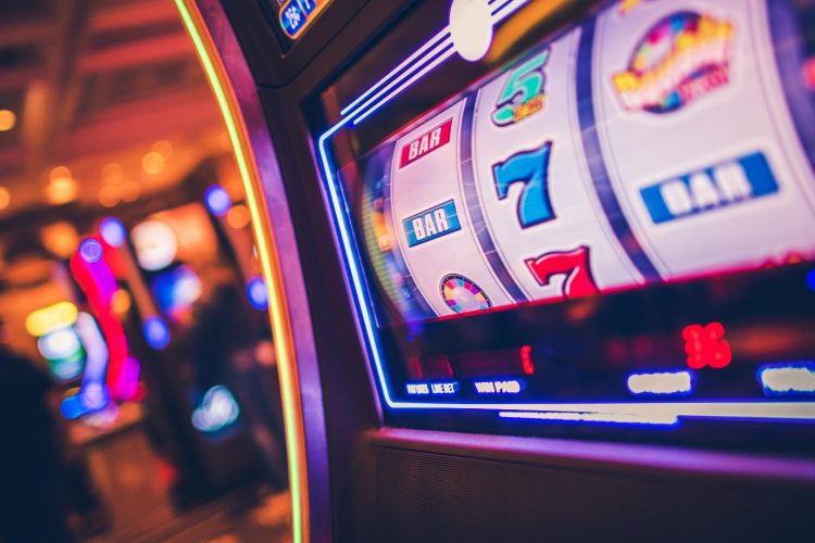 UNDERSTANDING THE MECHANICS BEHIND SLOT MACHINES