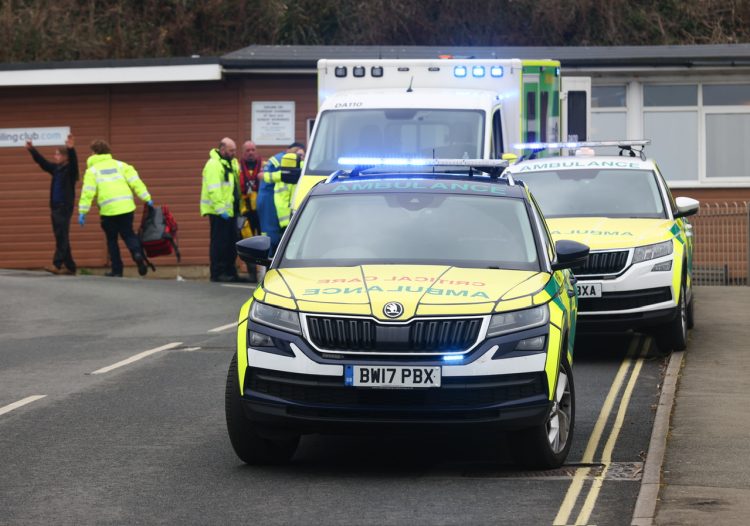 CYCLIST INJURED IN HOPE ROAD CRASH TAKEN TO HOSPITAL