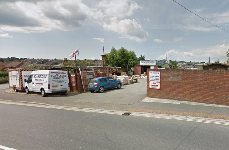 PLANS TO BUILD 9 NEW HOUSES ON DEMOLITION YARD IN RYDE GIVEN THE GREEN LIGHT